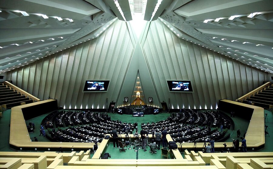 اولین حقوق نمایندگان مجلس یازدهم واریز شد؛ ۲۳۱ میلیون در یک ماه