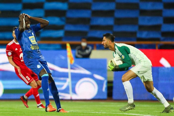 نبرد حساس برنده نداشت؛ لطف استقلال و تراکتور به مدعیان