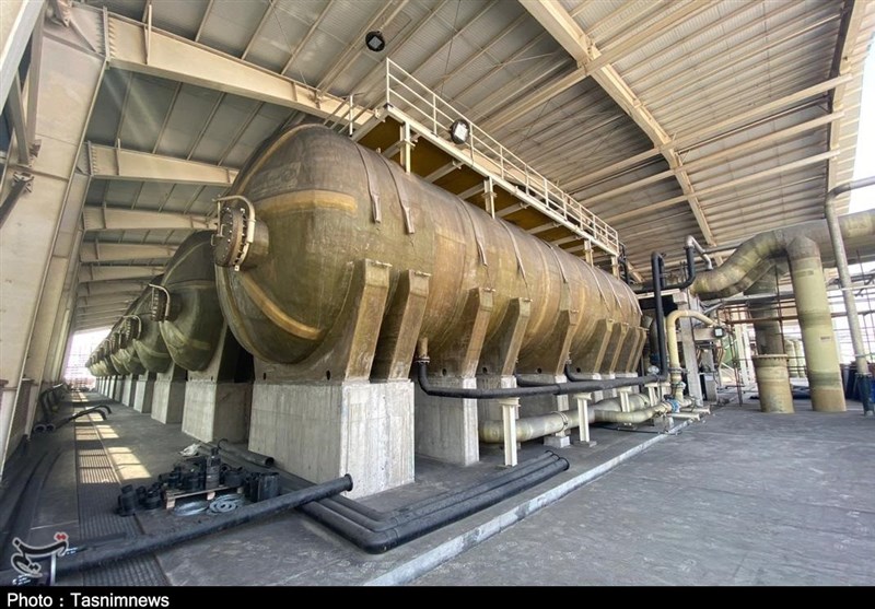 عکس| بزرگ‌ترین پروژه‌ شیرین‌سازی آب دریا در هرمزگان به بهره‌برداری رسید