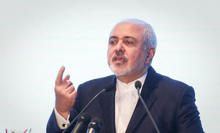 ظریف: یک وجب از ایران را به چین نمی‌دهیم