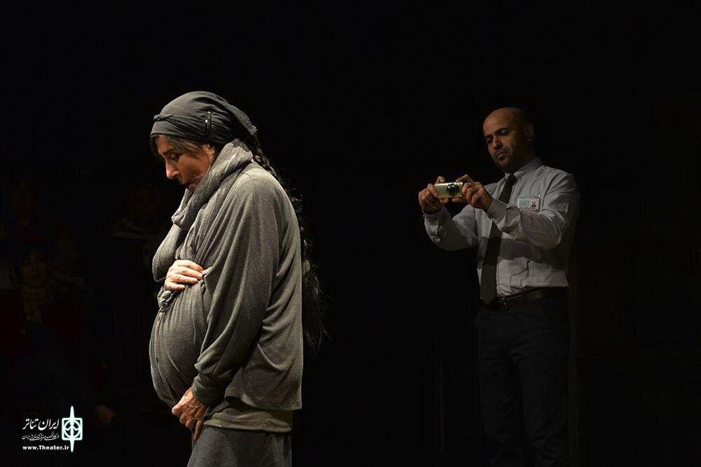 «بچه» انصراف داد/ معتمدآریا روی صحنه نمیرود «بچه» انصراف داد/ معتمدآریا روی صحنه نمیرود