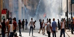 حمله معترضان به وزارت‌خانه‌ها و ادارات دولتی/ ارتش لبنان هشدار داد
