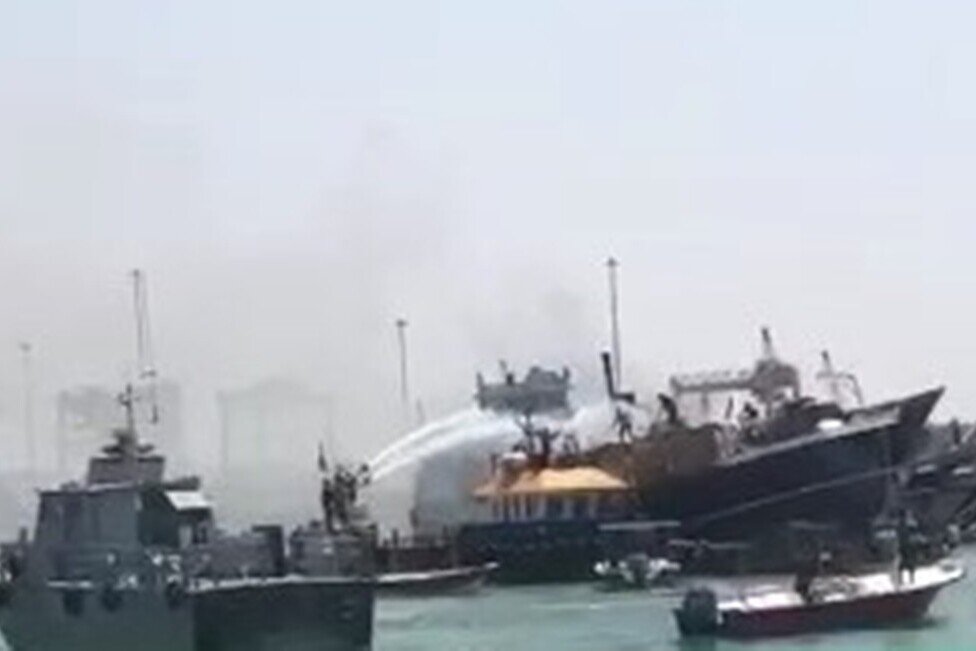 جزئیات آتش‌سوزی یک شناور در گناوه