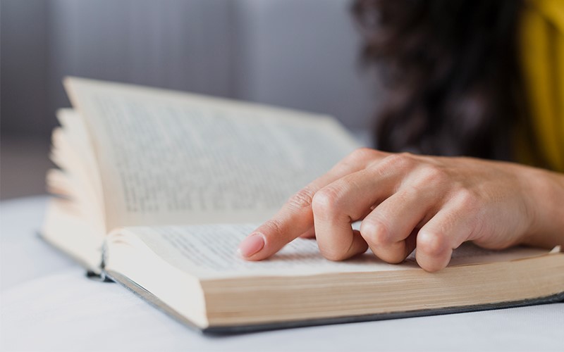 یک دیکشنری خوب چه ویژگی‌هایی باید داشته باشد؟