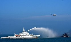 برخورد نفتکش با کشتی باری در آب های چین
