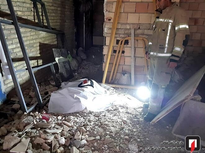 مرگ دلخراش جوان در چاهک آسانسور/ عکس