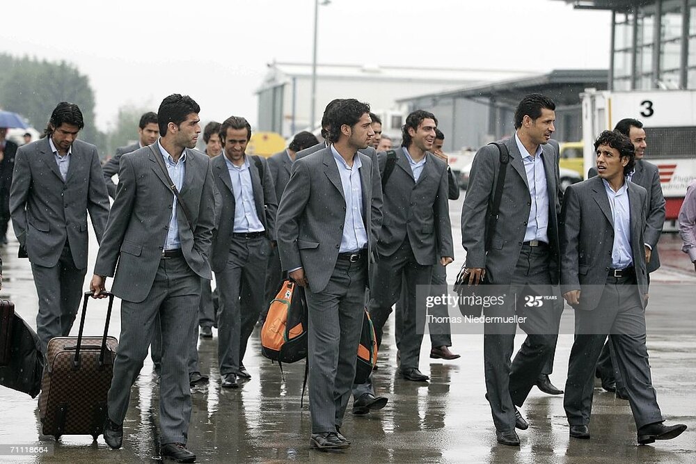 تیپ رسمی بازیکنان تیمملی در جام جهانی 2006/عکس تیپ رسمی بازیکنان تیمملی در جام جهانی 2006/عکس