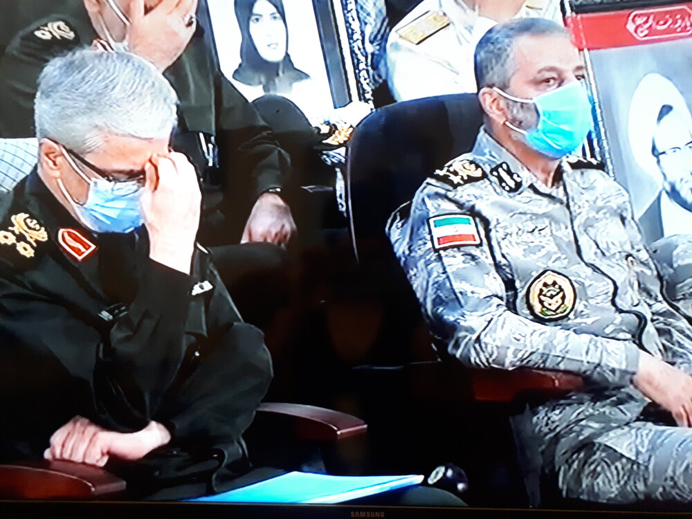 عکسی از دیدار تصویری رهبر انقلاب با رزمندگان دفاع مقدس