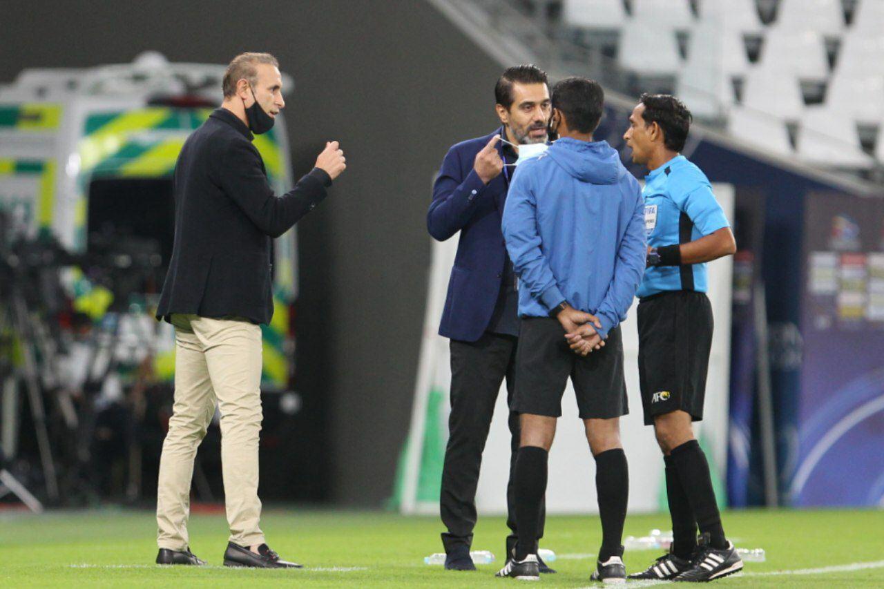 عکس| کارت زردی که نیمکت پرسپولیس را برهم ریخت عکس| کارت زردی که نیمکت پرسپولیس را برهم ریخت