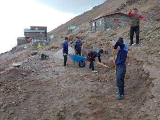 تصاویر| تخم اژدها روی دماوند؟!