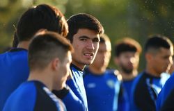 بازیکن تیم ملی ازبکستان: بازیکنان ایران از نظر فیزیکی ضعیف شده‌اند