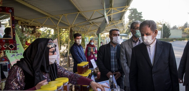 جهانگیری: گرانی مردم را آزار میدهد جهانگیری: گرانی مردم را آزار میدهد