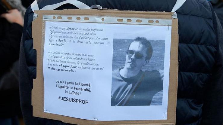 عملیات گسترده پلیس فرانسه درباره قتل دلخراش یک معلم