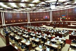 پارلمان جمهوری آذربایجان با اجرای حکومت نظامی موافقت کرد