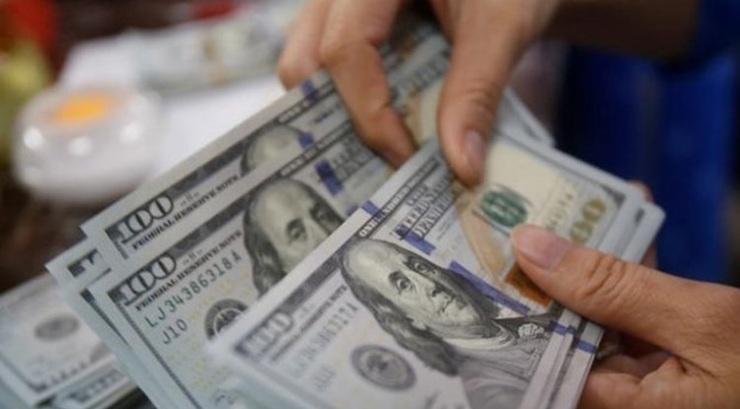 پیش‌بینی مسئولان از آینده قیمت دلار در ایران