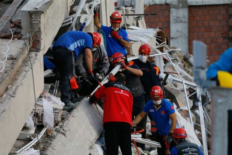 افزایش قربانیان زلزله در ترکیه به ۲۴ نفر/تعداد پس‌لرزه‌ها به ۲۰۰ نزدیک شد