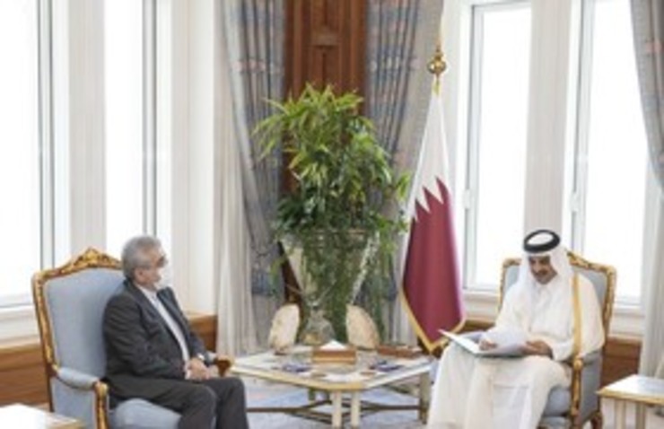 تحویل پیام روحانی به امیر قطر/ تاکید رئیس جمهور بر توسعه همه‌جانبه روابط دو کشور