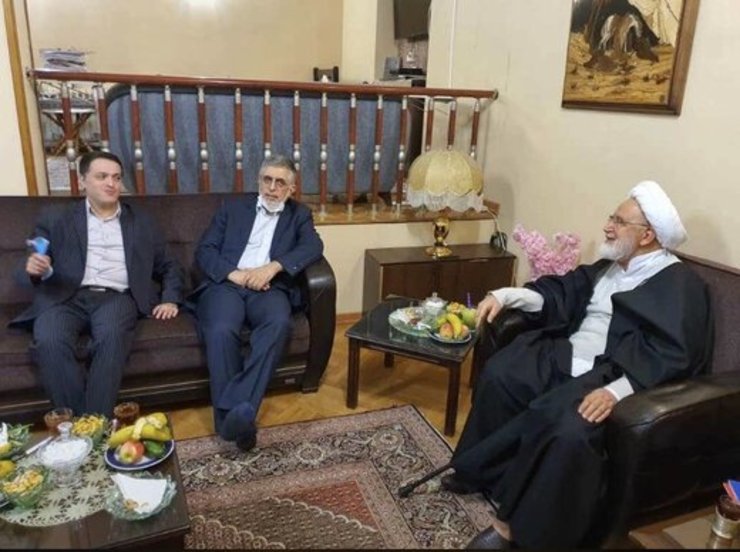 کروبی به اصلاح طلبان: کاری کنید در ۱۴۰۰ یک احمدی نژاد ظهور نکند / با حاکمیت کار کنید /اول از رهبری جریان اصلاحات گله دارم بعد از حاکمیت