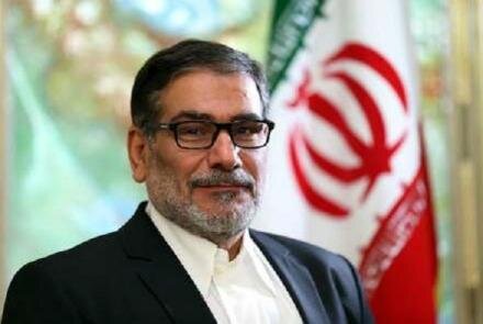 شمخانی: رفتار نابخردانه مکرون در اسلامستیزی علنی نشان از خامی او در سیاست دارد شمخانی: رفتار نابخردانه مکرون در اسلامستیزی علنی نشان از خامی او در سیاست دارد