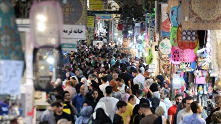 خبر‌های فیچ برای اقتصاد ایران/ فشار روی ریال کم می‌شود