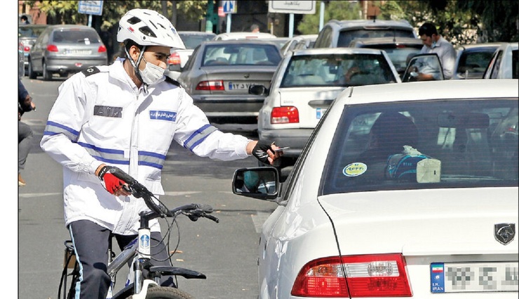 جریمه‌کردن خودروهای متخلف با دوچرخه/ طرح پلیس دوچرخه‌سوار اجرا شد