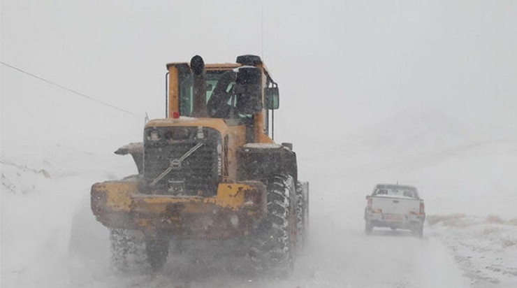 ۲۱ روستای کردستان همچنان در محاصره برف هستند