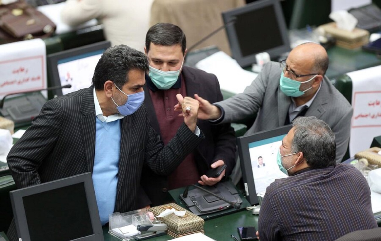 تصاویر| حاشیههای روز جنجالی مجلس تصاویر| حاشیههای روز جنجالی مجلس