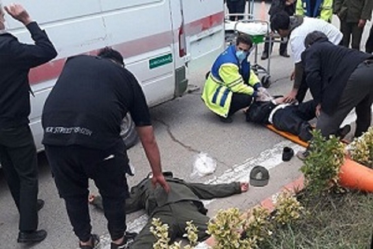عکس| ضرب و شتم ۲ مامور پلیس در مازندران بخاطر ۳۰هزار تومان
