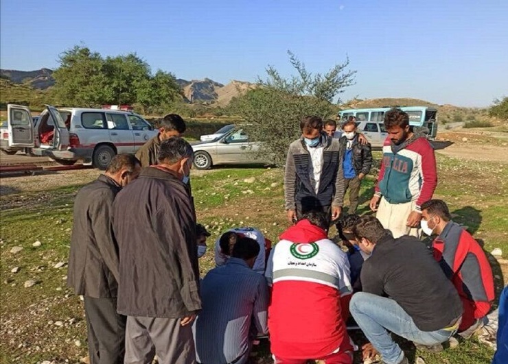 تصادف مینی‌بوس‌های حامل کارگران در خوزستان/ ۳۰ نفر زخمی شدند