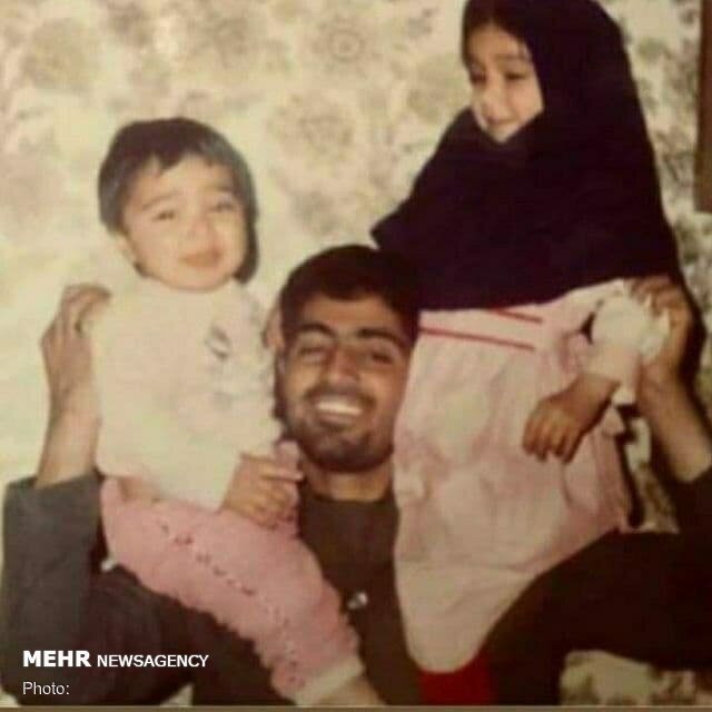 تصویری دیده نشده از سردار سلیمانی و فرزندانش