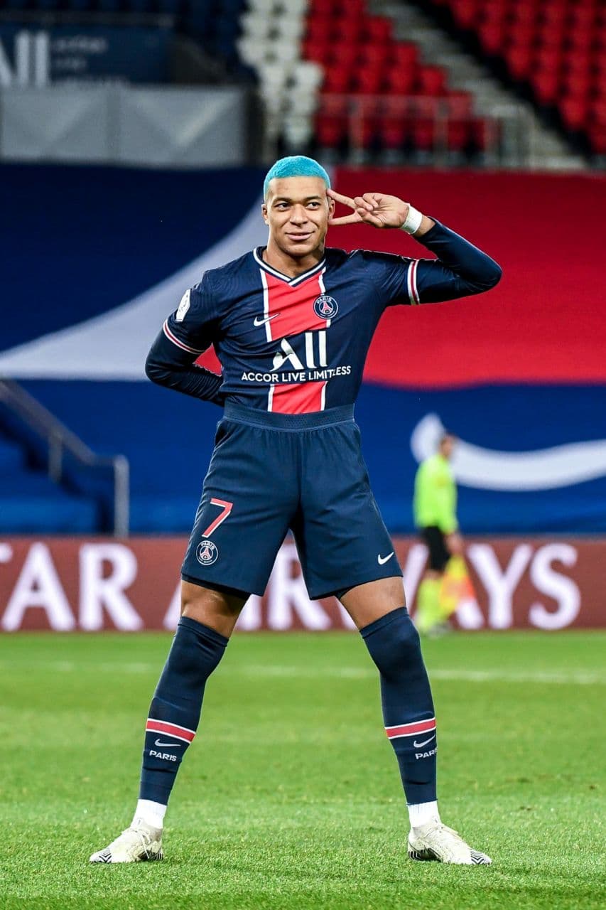 عکس| خوشحالی گل عجیب و غریب کیلیان ام باپه