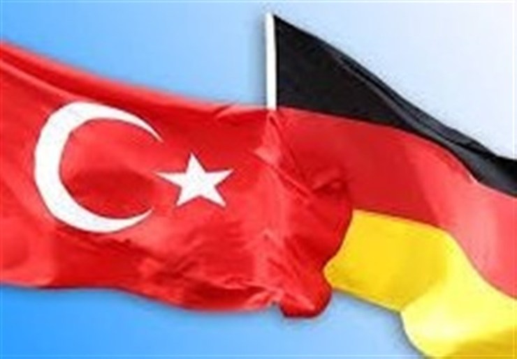 وزیر دفاع آلمان شکایت ترکیه را رد کرد