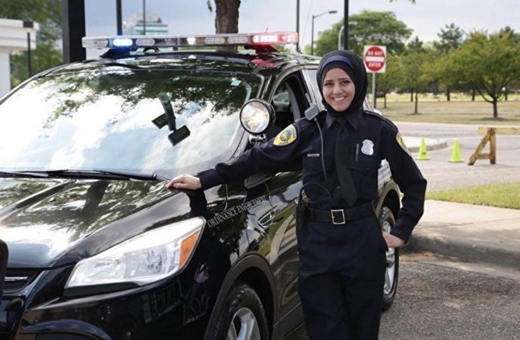 طراحی لباس فرم با حجاب برای پلیس های زن در نیوزلند