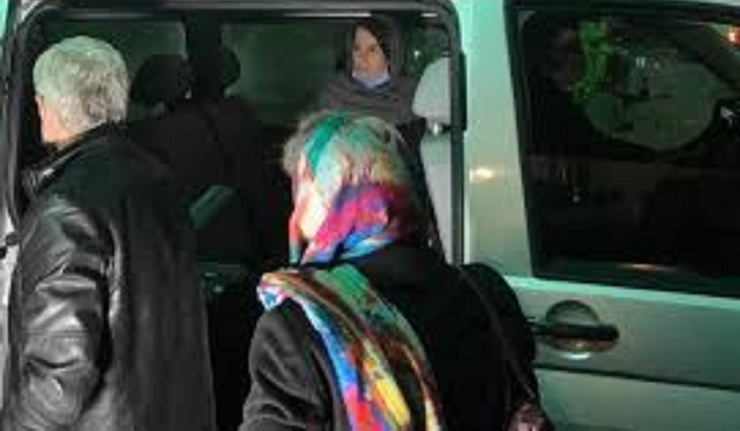 فیلم| کایلی مور-گیلبرت، زندانی استرالیایی بریتانیایی با سه شهروند ایرانی مبادله شد