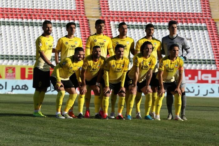 اولین باخت تراکتور رقم خورد اولین باخت تراکتور رقم خورد