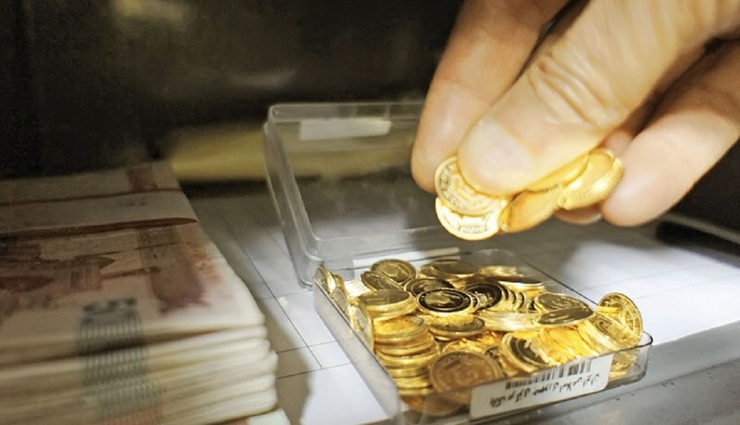 فشار به سکه از دو جبهه/ طلا سنگر ۱۸۰۰ دلار را هم از دست داد