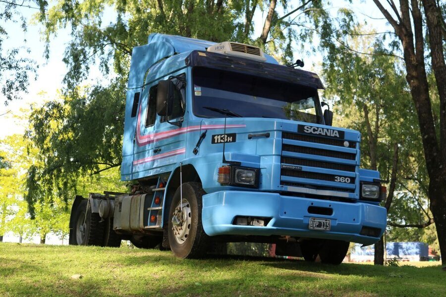 خودروهای عجیب دیگو مارادونا + تصاویر