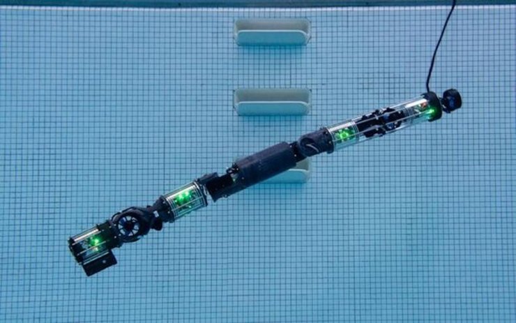رباتی که زیرآب شنا می‌کند