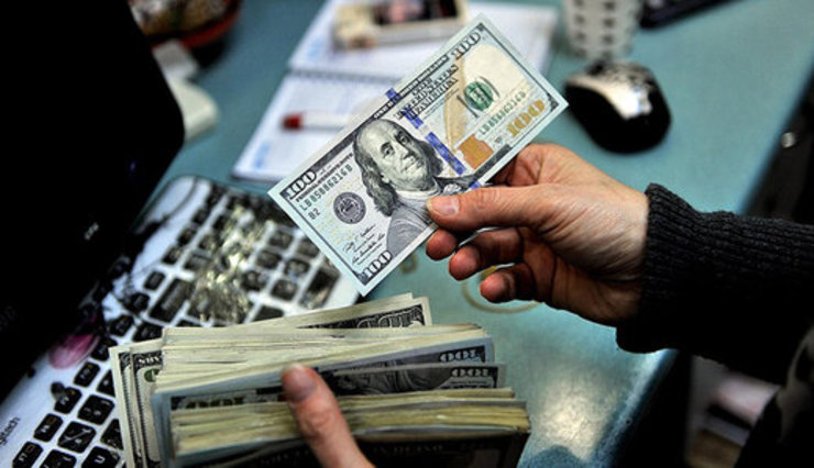 اعلام نرخ دلار در روز سوم فروردین