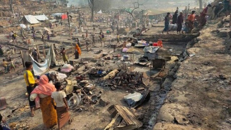 آتش‌سوزی در اردوگاه پناهجویان در بنگلادش/ هزاران تن بی‌خانمان شدند