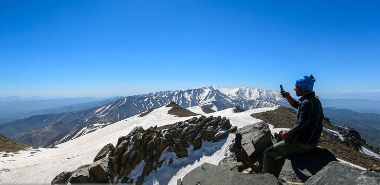 تصاویر| صعود به قله کلاغ لانه