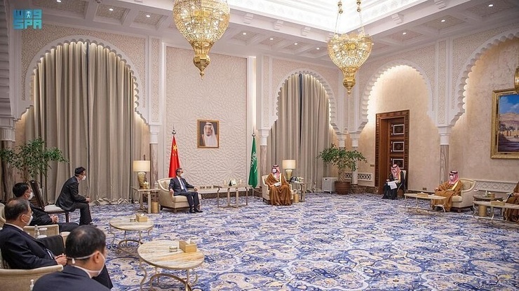 دیدار وزیر خارجه چین با ولیعهد عربستان