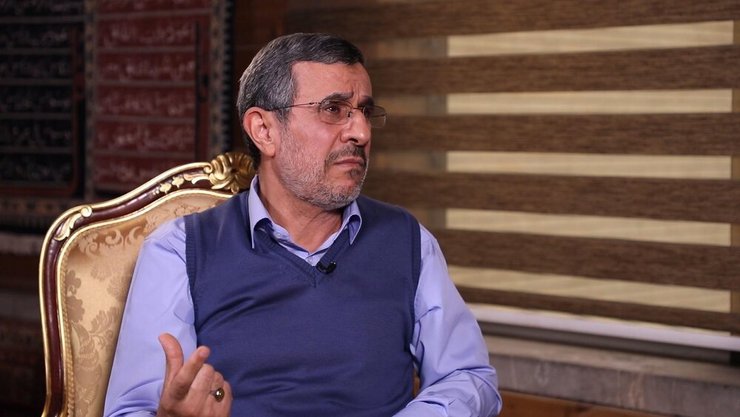 احمدی‌نژاد: من هم فیلترشکن استفاده می‌کنم/ توضیح درباره حصر، انتخابات و مذاکره ایران با اسرائیل، آمریکا