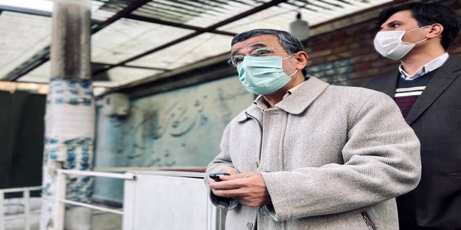 دیدار امروز صبح احمدی نژاد با مردم در آستانه سفر آخر هفته به خارج از کشور+ عکس