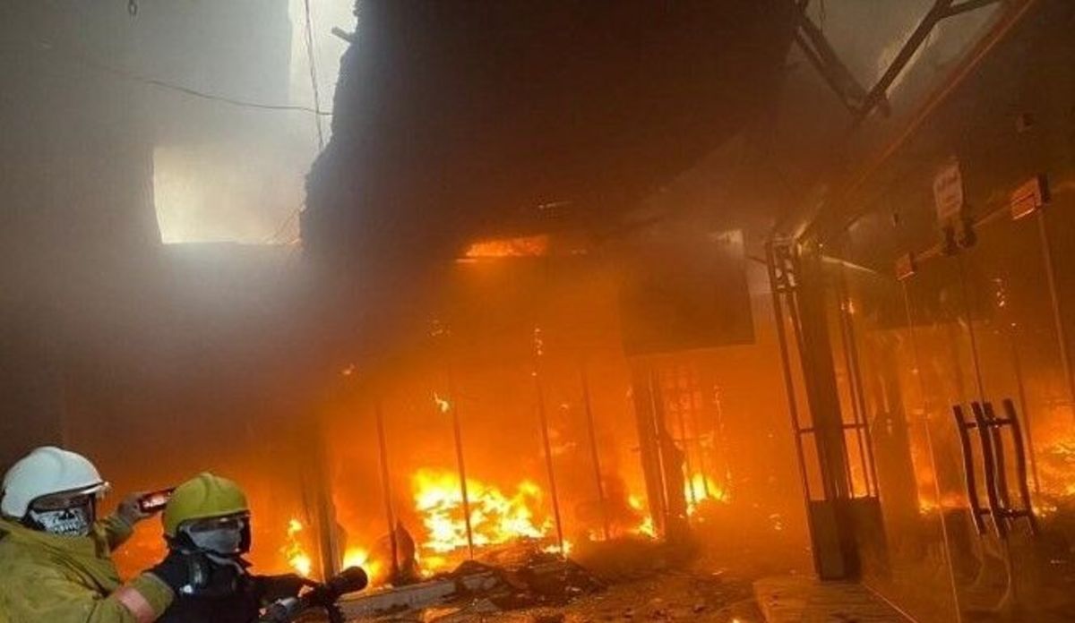 آتش‌سوزی در مجتمع چرم‌سازی بویین زهرا
