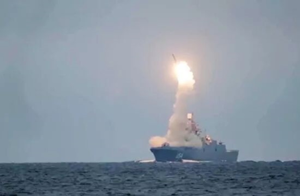 روسیه یک موشک مافوق صوت آزمایش کرد
