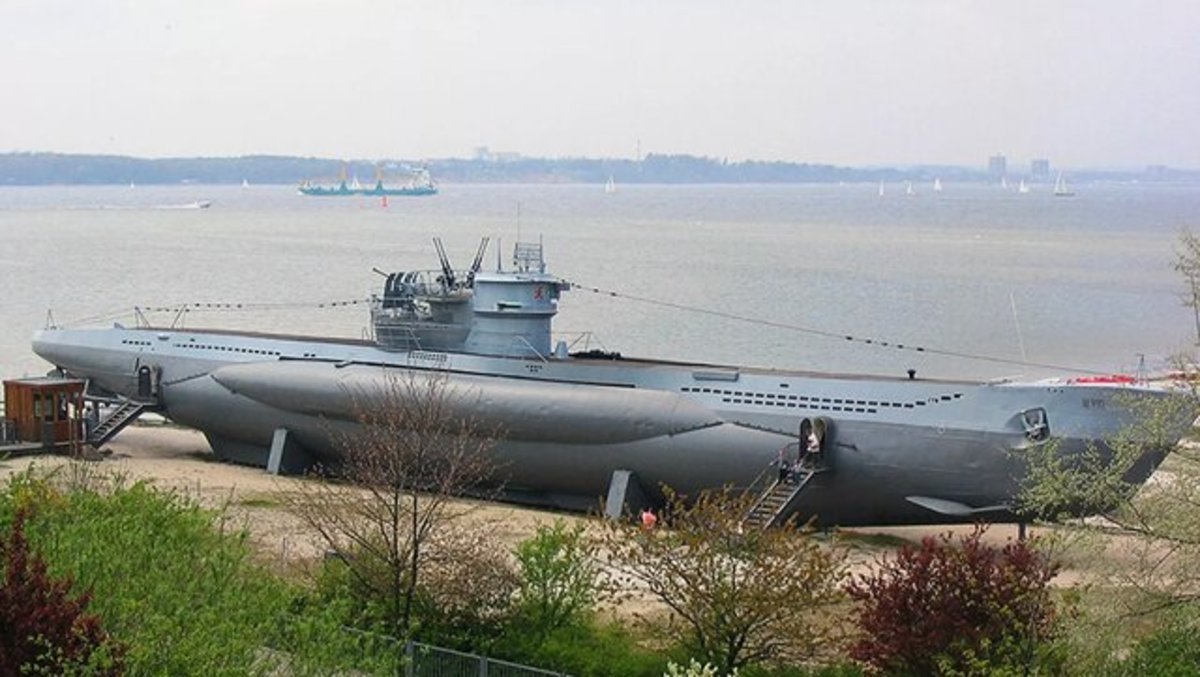 اسرائیل ۳ زیردریایی از آلمان خرید