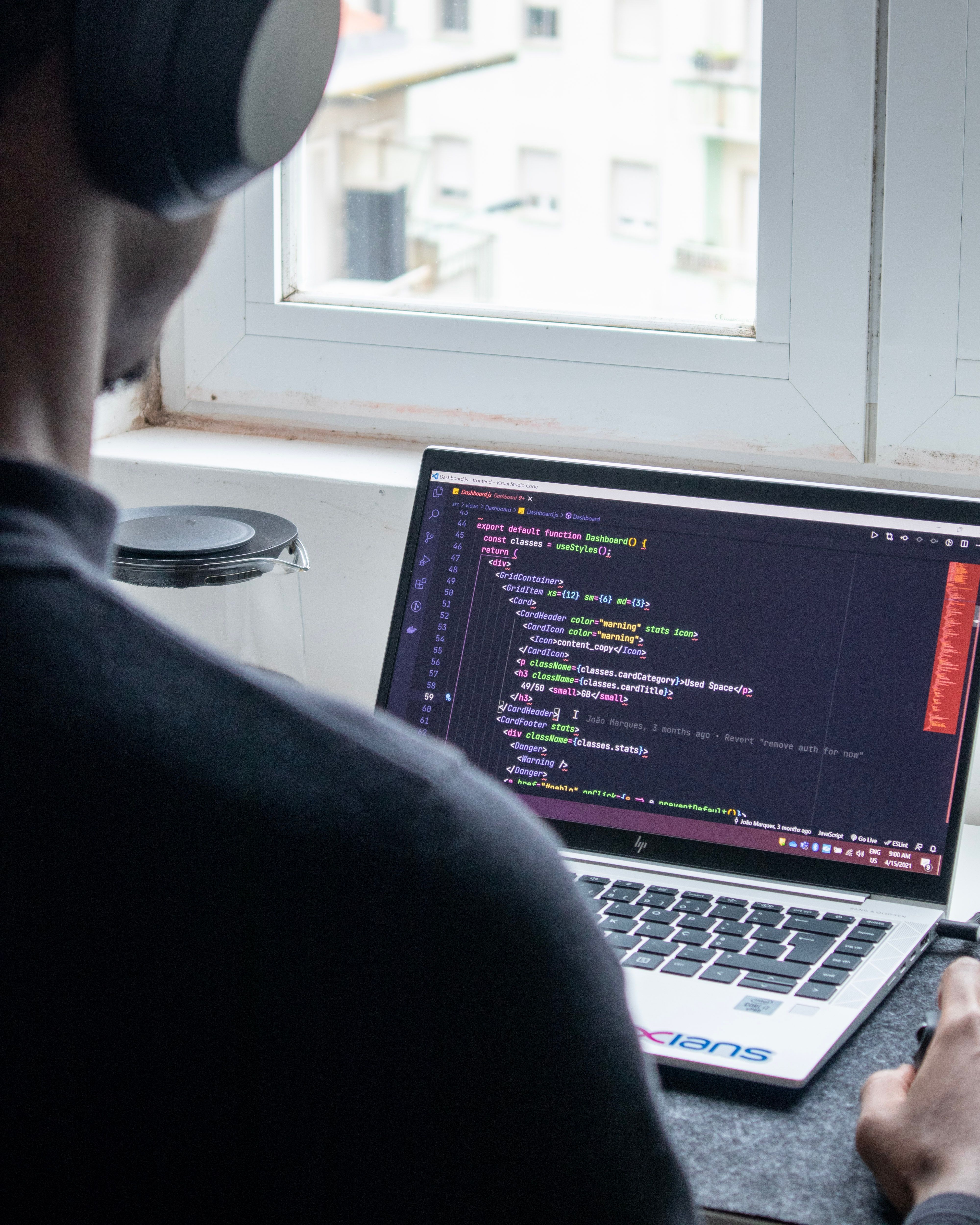 برنامهنویسی فرانت اند (Front-End) چیست و به چه مهارتهایی نیاز دارد؟ برنامهنویسی فرانت اند (Front-End) چیست و به چه مهارتهایی نیاز دارد؟