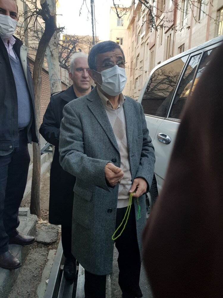 احمدی نژاد با تیپی که قبلا ندیده اید