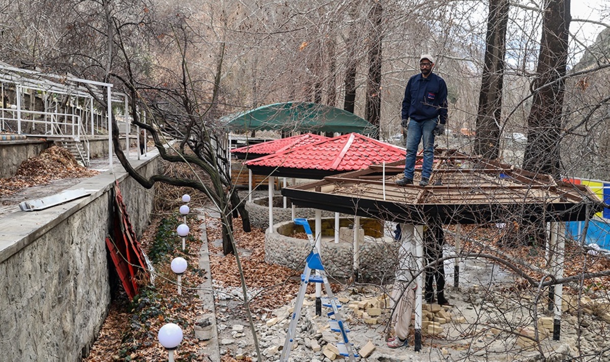 تصاویر| تخریب بنای متعلق به اداره فرهنگ و ارشاد در بستر رود چالوس